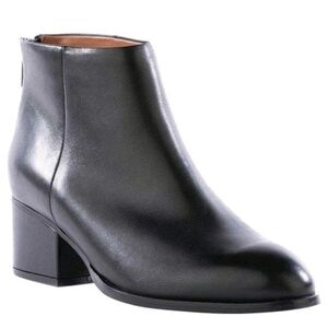 Seychelles Floodplain Leather Ankle Booties Size 8.5